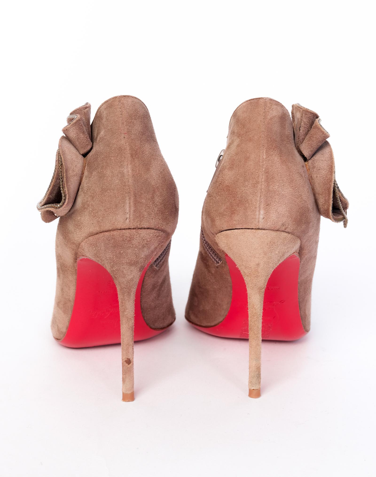 Christian Louboutin Brown Sueded Booties with Zip Flower (36 EU) In Good Condition In Montreal, Quebec