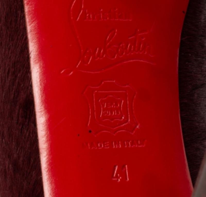Black Christian Louboutin Burgundy Calf Hair Altadama Astrakhan Peep Toe Pumps Size 41 For Sale