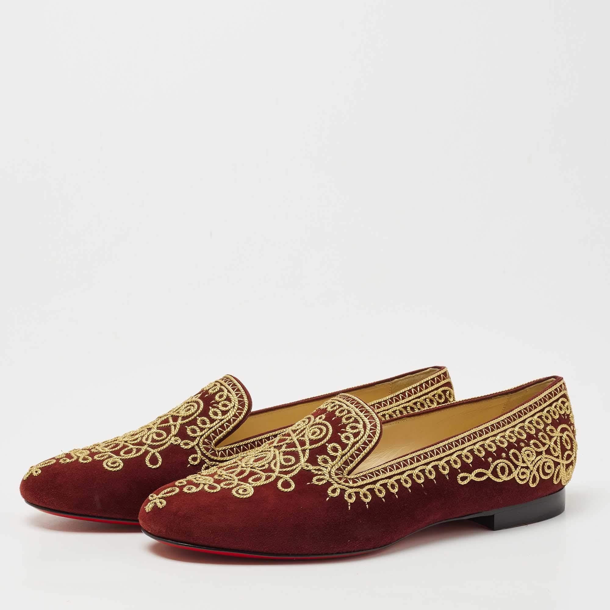 Christian Louboutin Burgundy Embroidered Mamounia Smoking Slippers Size 40.5 In New Condition For Sale In Dubai, Al Qouz 2