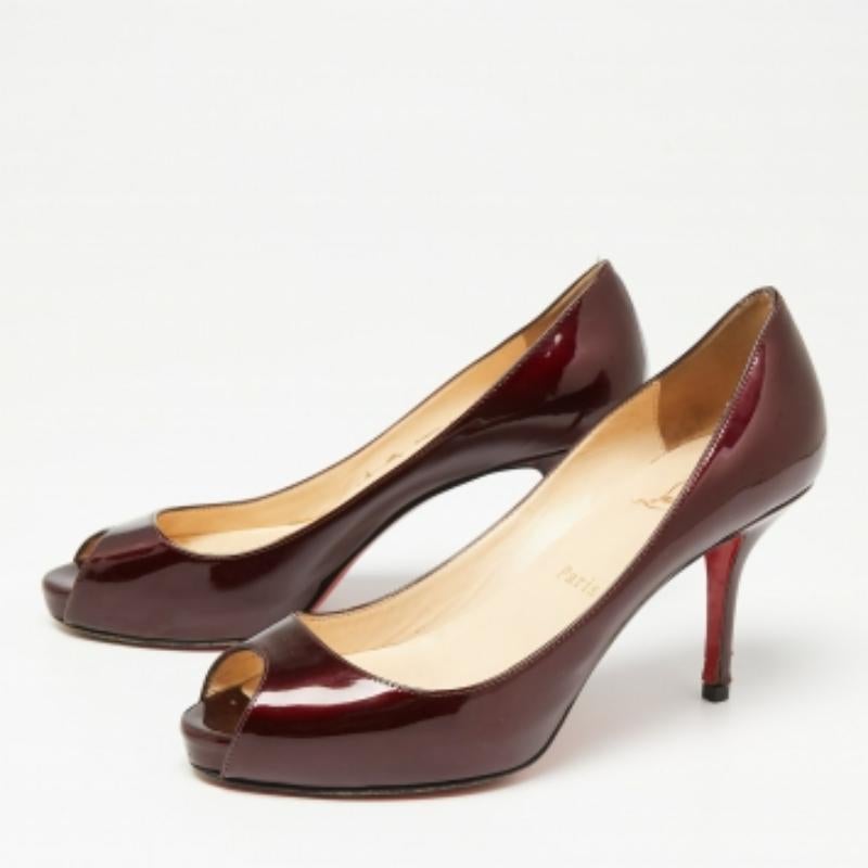 De las mujeres Christian Louboutin Bombas con punta Matar Claude de charol burdeos Talla 37 en venta