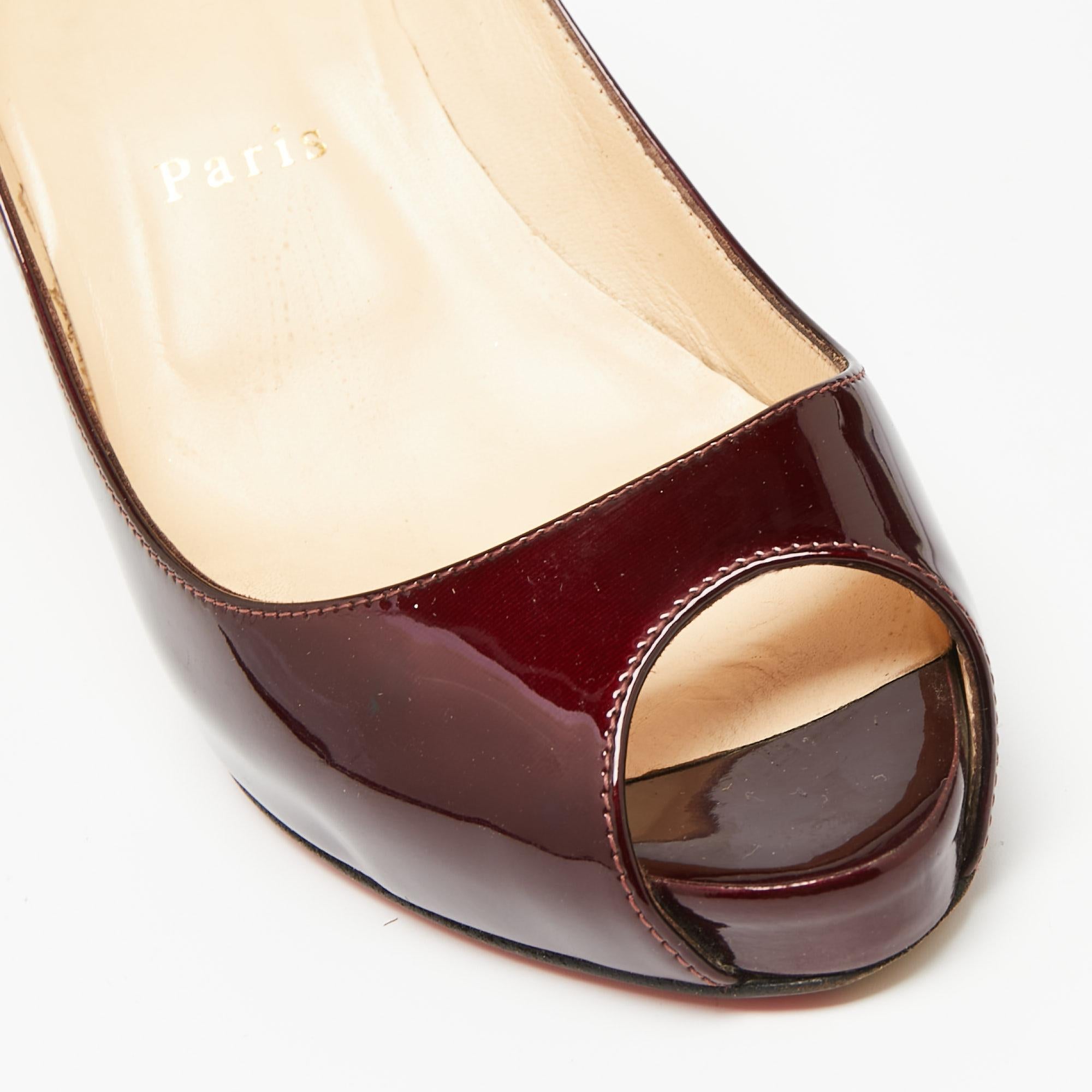 Women's Christian Louboutin Burgundy Patent Leather Matar Claude Peep-Toe Pumps Size 37 For Sale