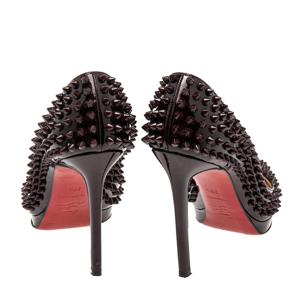 Black Christian Louboutin Burgundy Patent Leather Pigalle Plato Spikes Pumps Size 38.5 For Sale
