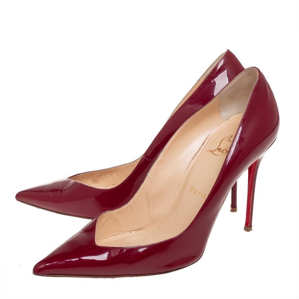Christian Louboutin Burgunder Lackleder Pumps Größe 39.5 (Beige)