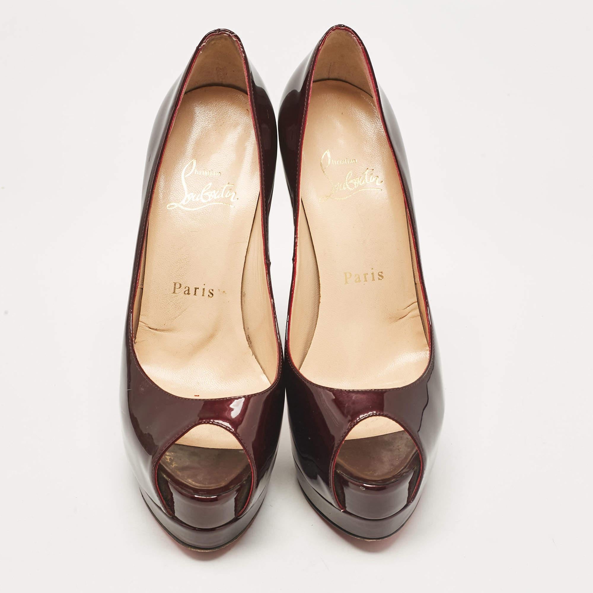 Christian Louboutin Burdeos Charol Palais Royal  Bombas Talla 35.5 Negro en venta