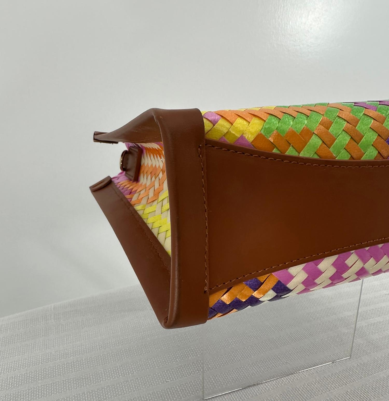 Christian Louboutin By My Side Mehrfarbige gewebte Cross Body Mini Leder Tasche im Angebot 6