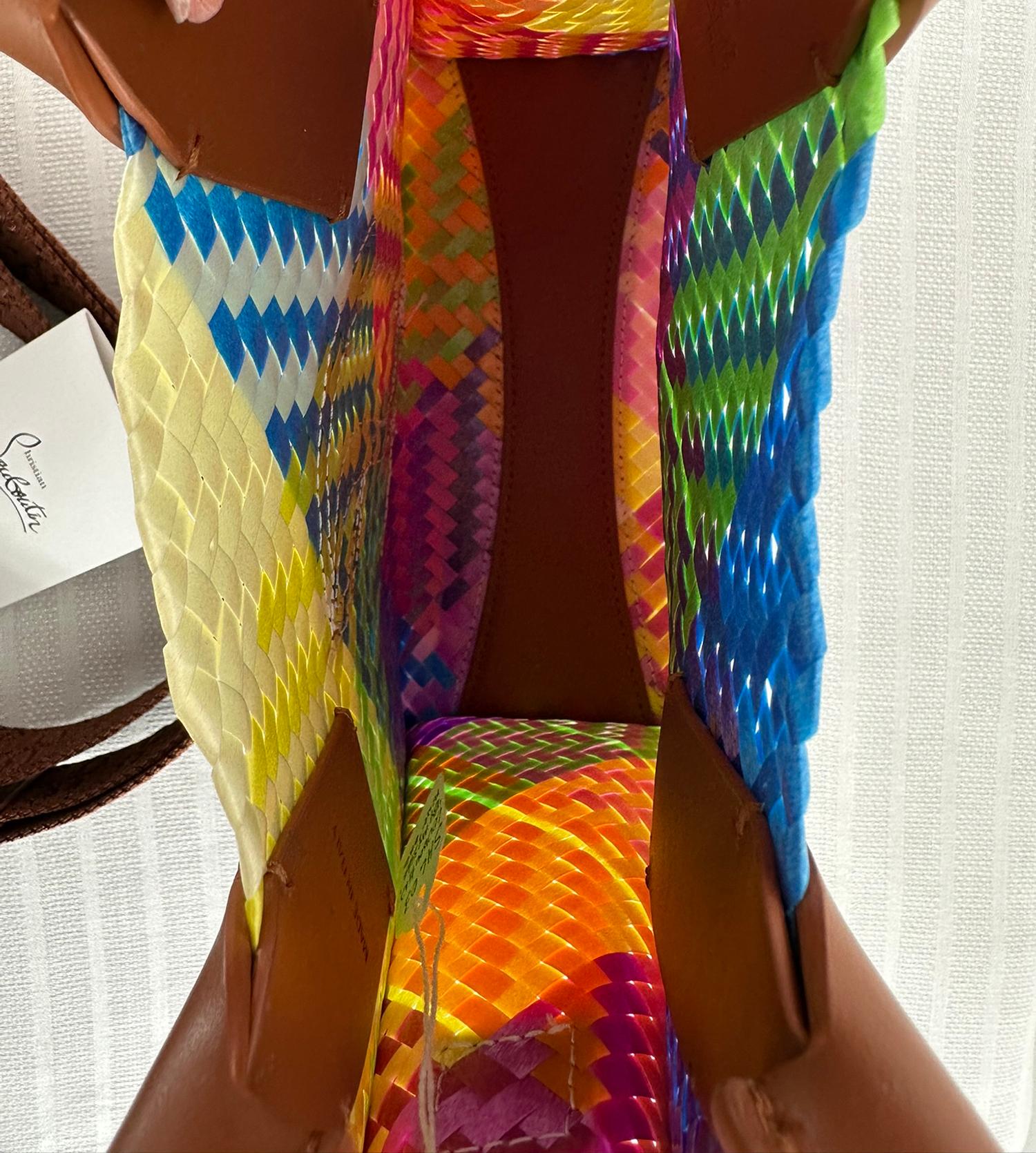 Christian Louboutin By My Side Mehrfarbige gewebte Cross Body Mini Leder Tasche im Angebot 7