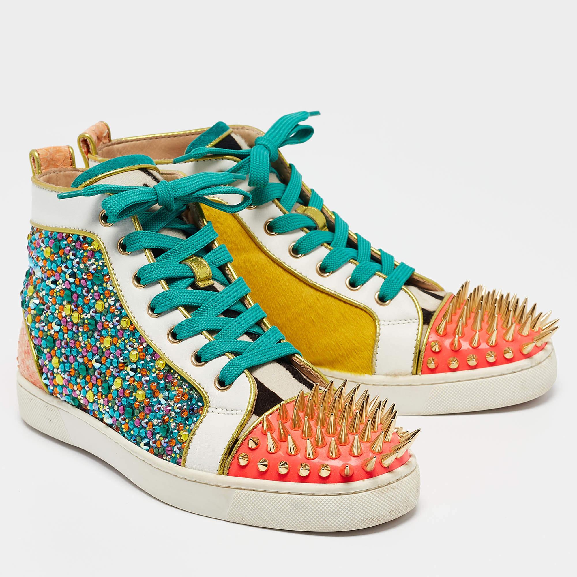 Christian Louboutin Calf Hair Leather Embellished Spikes Sneakers Size 40 In Good Condition In Dubai, Al Qouz 2