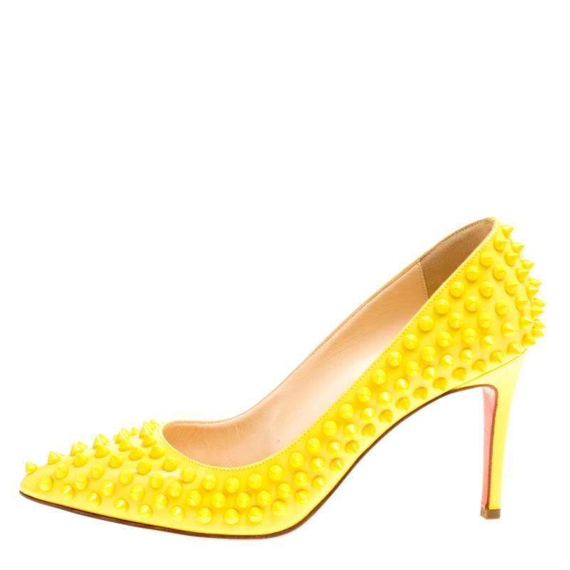 Christian Louboutin Canary Yellow Patent Leather Pigalle Spikes Pumps Size 37.5 In Good Condition In Dubai, Al Qouz 2