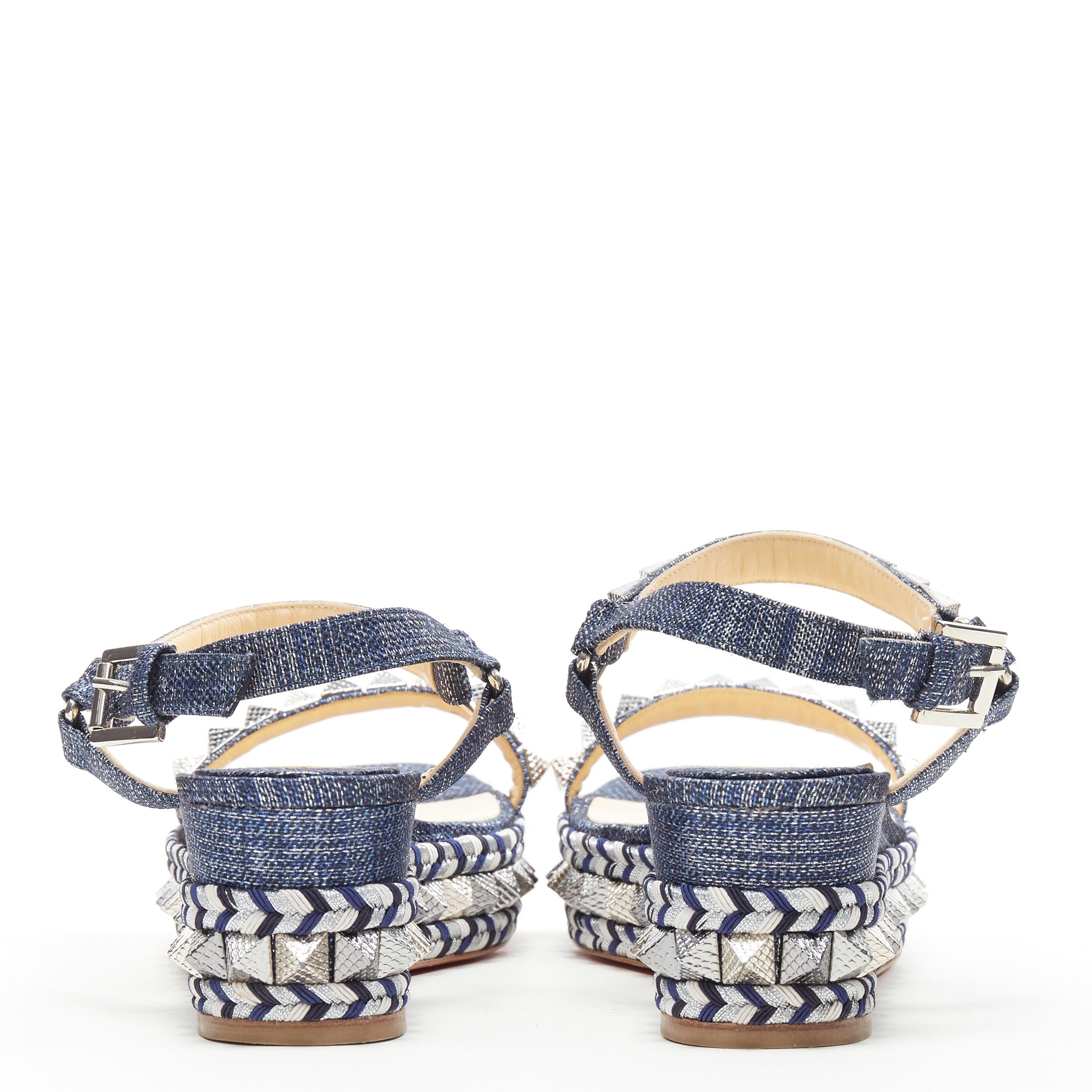De las mujeres CHRISTIAN LOUBOUTIN Sandalias de plataforma con tachuelas bordadas en denim Cataclou EU39