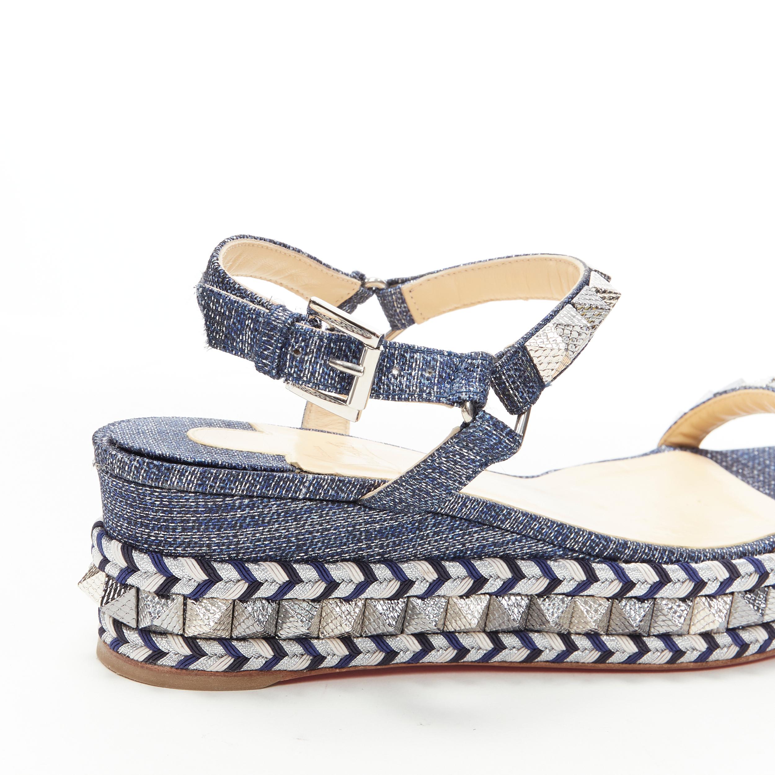 CHRISTIAN LOUBOUTIN Sandalias de plataforma con tachuelas bordadas en denim Cataclou EU39 4