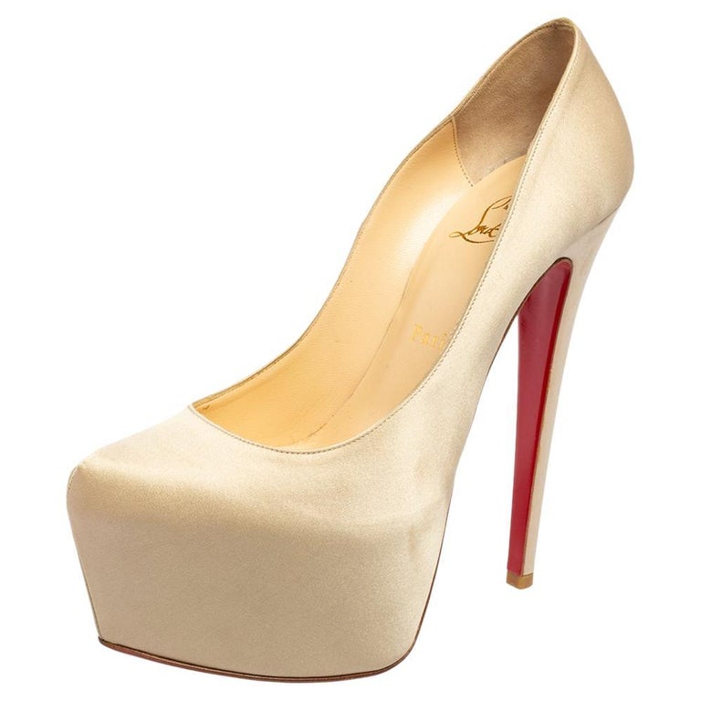 Christian Louboutin Champagne Satin Daffodile Pumps Size 39 For Sale at  1stDibs | beige red bottoms, champagne louboutin shoes, champagne platform  heels