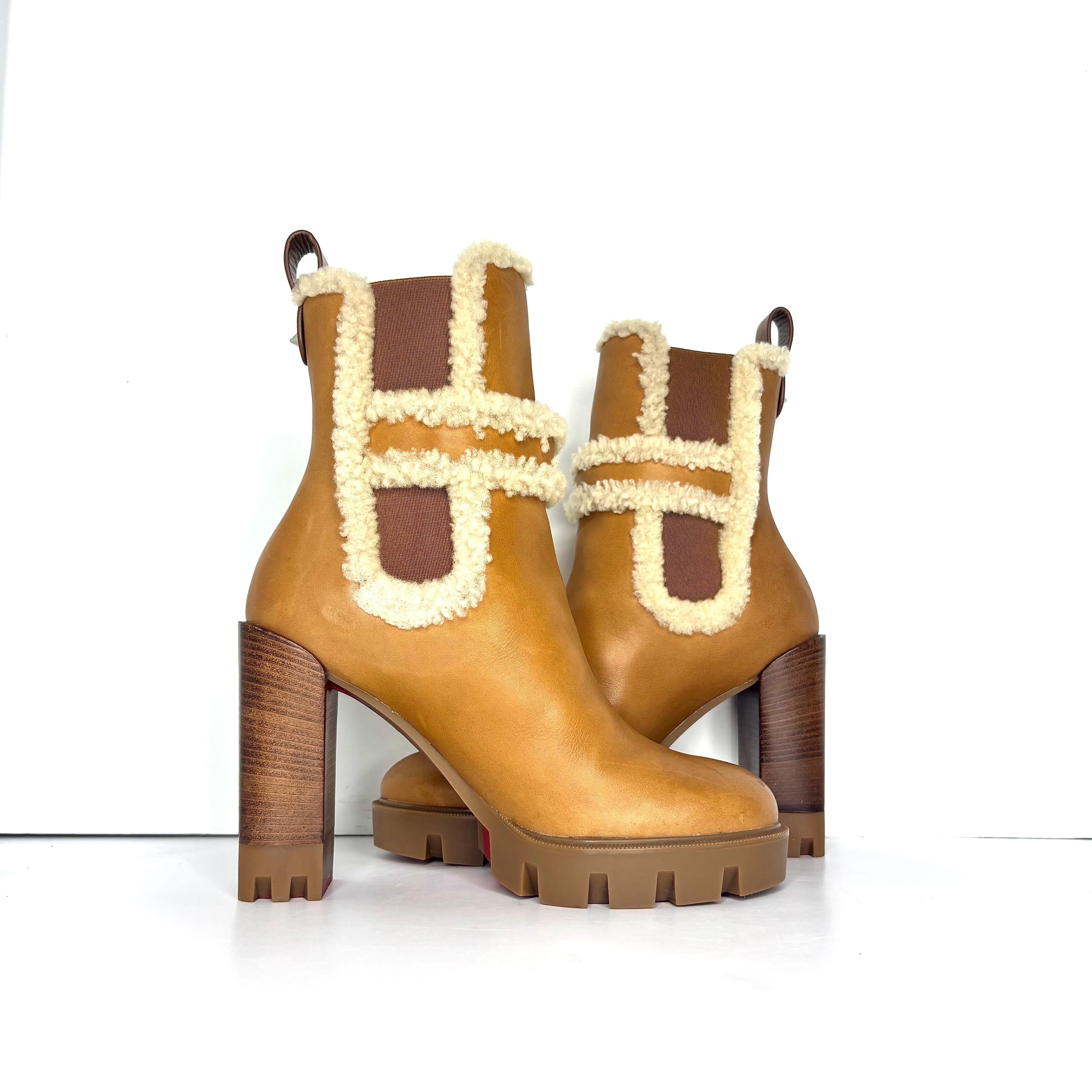 Christian Louboutin Chelsea Lug 100 Shearling High Heel Pull On Boots 36 In condizioni buone in vendita a Mechanicsville, VA