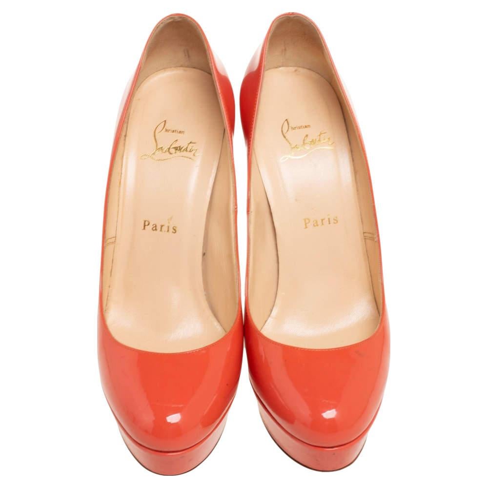 A classic to add to one's shoe collection is this pair. These Christian Louboutin beauties are covered in patent leather and styled with platforms, 13 cm heels, and the signature red soles. Add these pumps to your closet today and flaunt them with