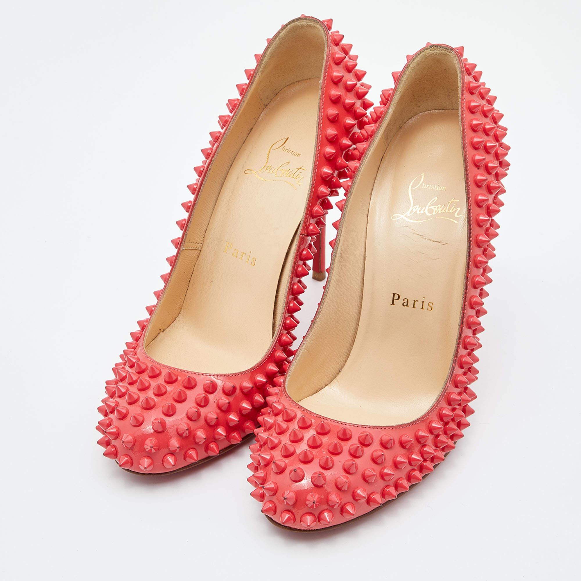 Christian Louboutin Coral Pink Patent Leather Fifi Spikes Pumps Size 36.5 In Good Condition For Sale In Dubai, Al Qouz 2