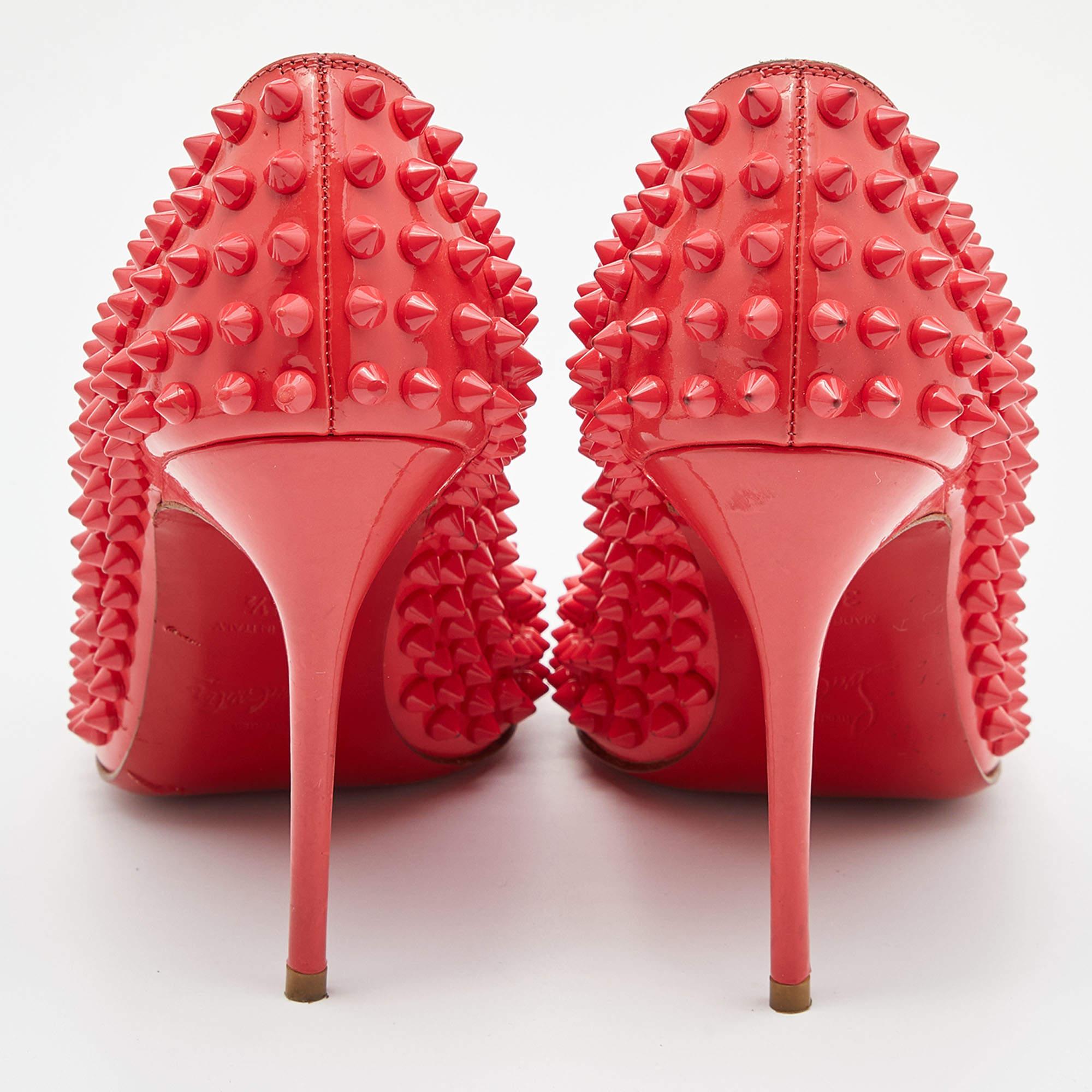 Women's Christian Louboutin Coral Pink Patent Leather Fifi Spikes Pumps Size 36.5 For Sale