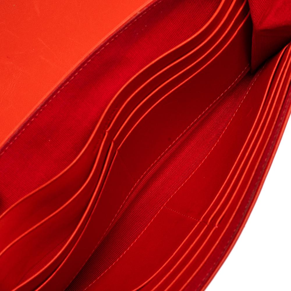 Christian Louboutin Sweet Charity Geldbörse aus Korallenrotem Leder Damen