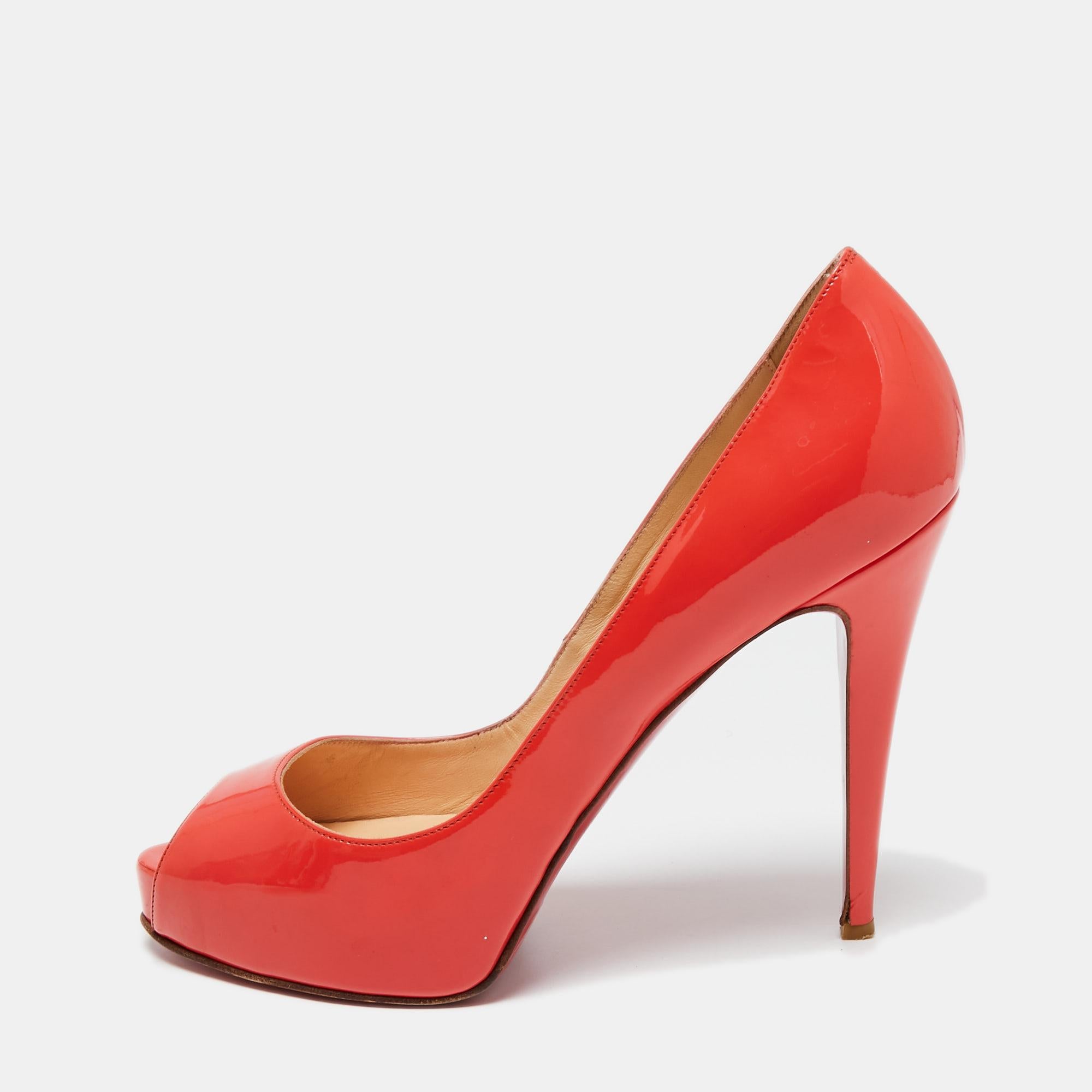 Christian Louboutin Escarpins tr s pris s bout ouvert en cuir verni rouge corail taille 41