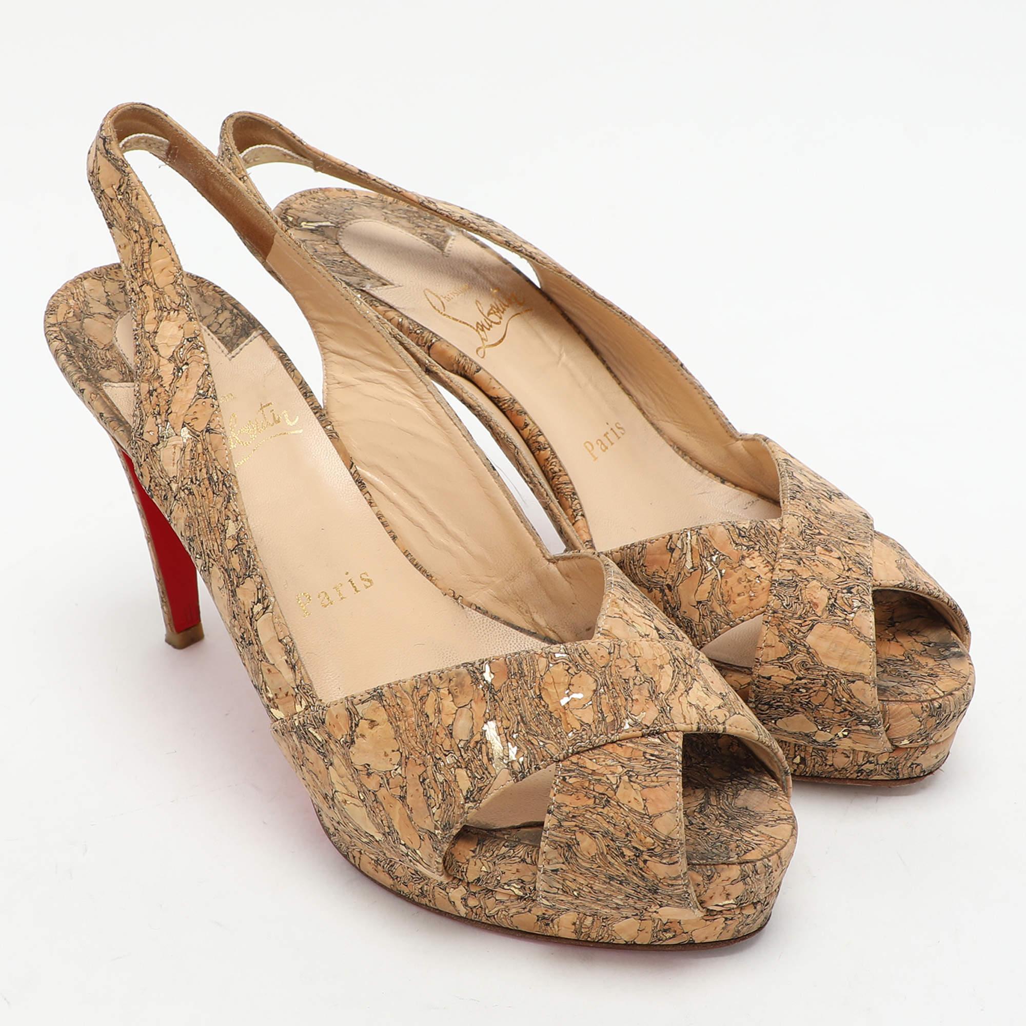 Christian Louboutin - Sandales à plateforme croisées et à brides croisées en liège - Taille 37 État moyen - En vente à Dubai, Al Qouz 2