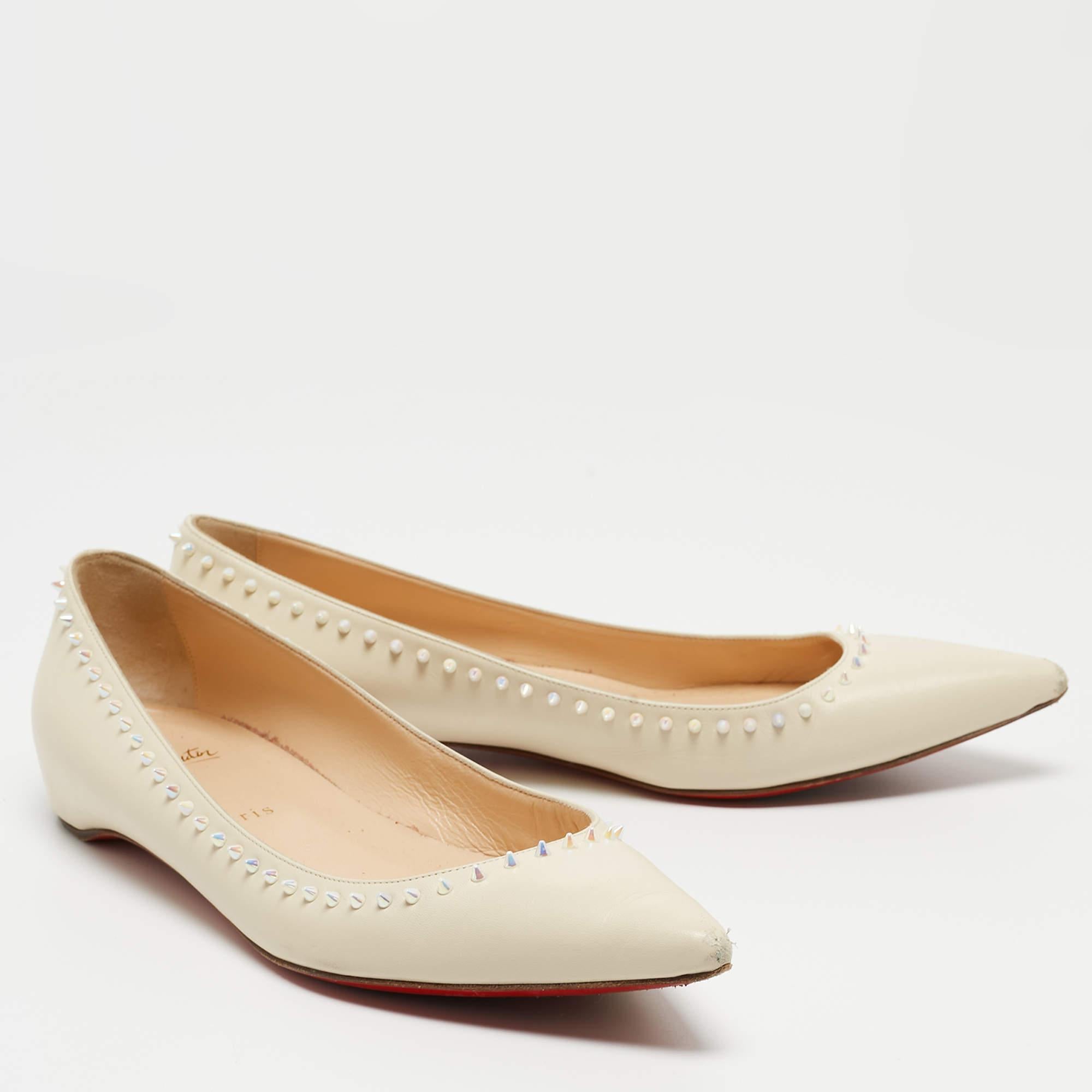Women's Christian Louboutin Cream Leather Anjalina Ballet Flats Size 39 For Sale