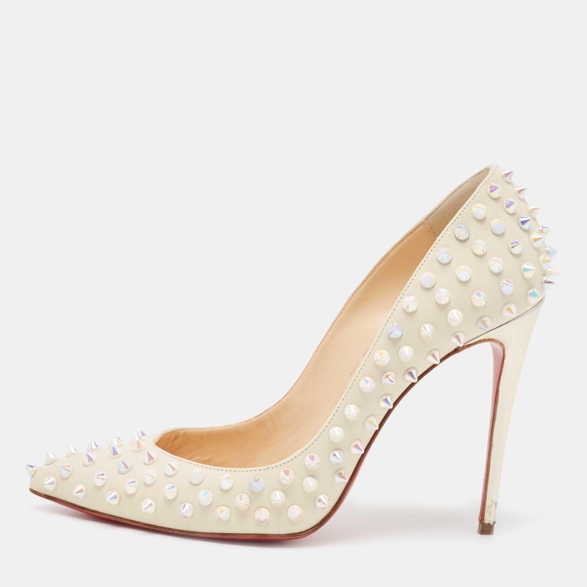 Christian Louboutin Cream Leather Follies Spikes Pointed Toe Pumps Size 38 For Sale 3