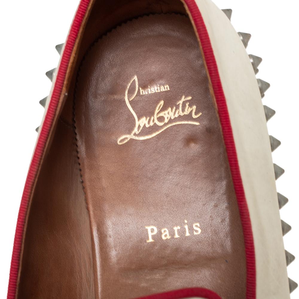 Christian Louboutin Cream Leather Tassel Loafers Size 41 In Fair Condition In Dubai, Al Qouz 2