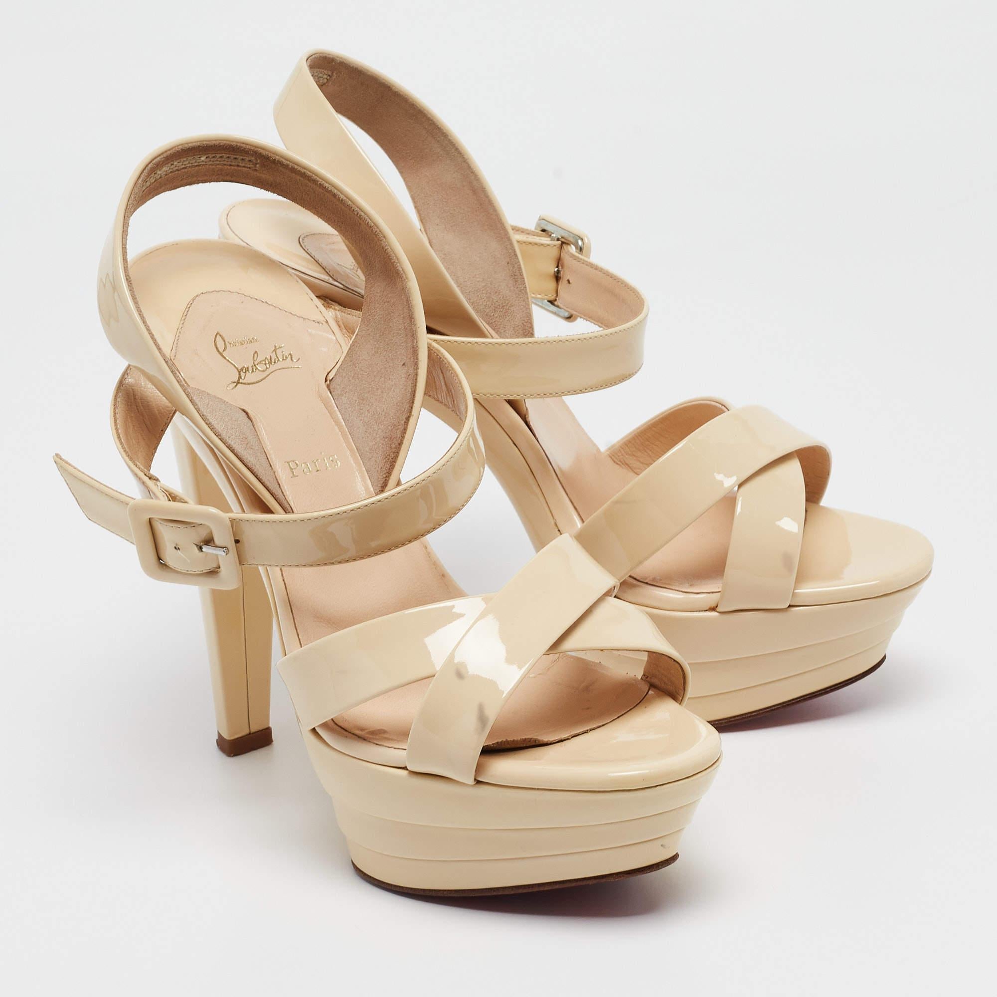 Christian Louboutin Cream Patent Leather Amelissa Sandals Size 38.5 In Good Condition In Dubai, Al Qouz 2