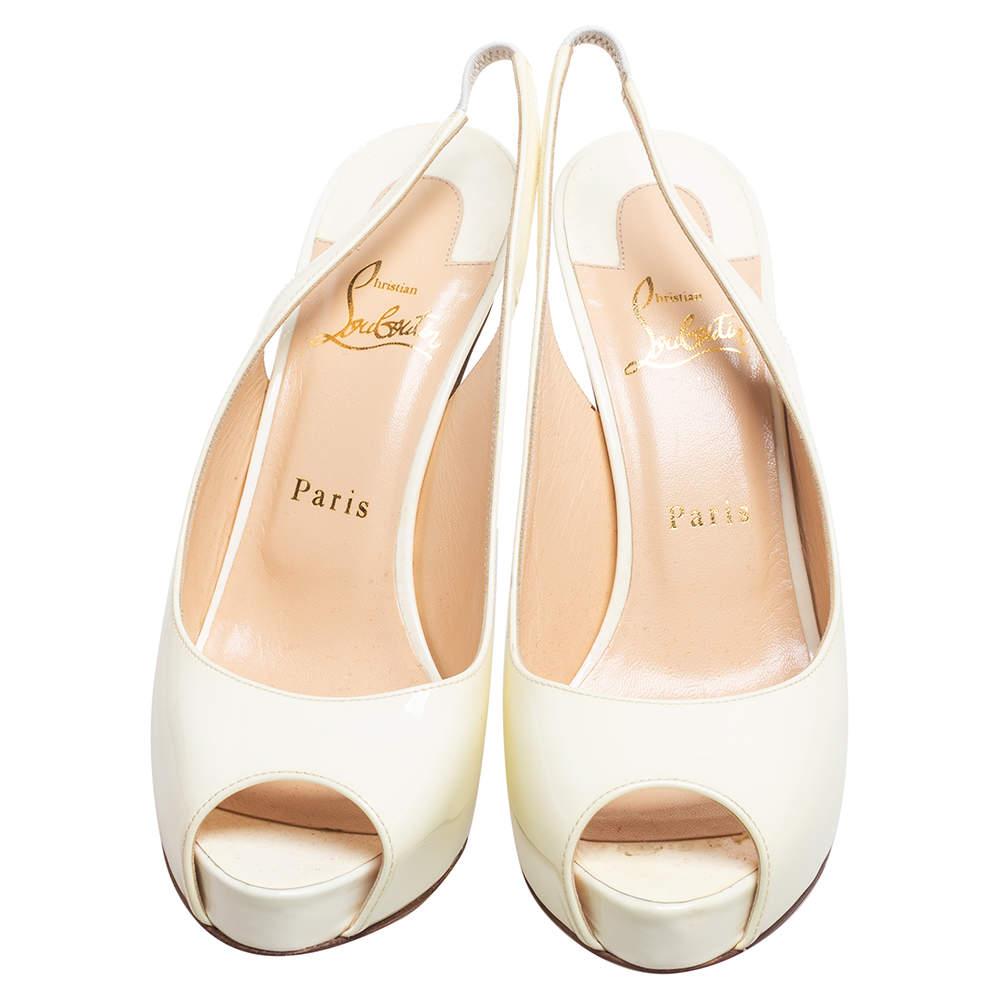 Christian Louboutin Cream Patent Leather Private Number Slingback Pumps Size 39. In Good Condition In Dubai, Al Qouz 2