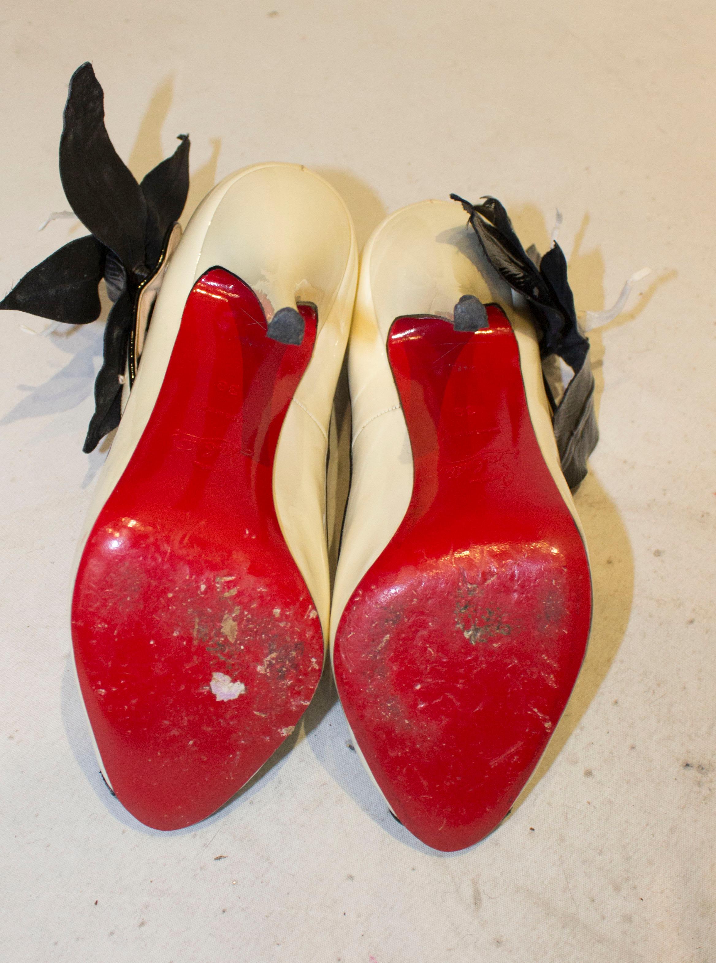 Christian Louboutin Cream Patent Leather Shoes with Peep Toes and Ankle Strap In Good Condition In London, GB