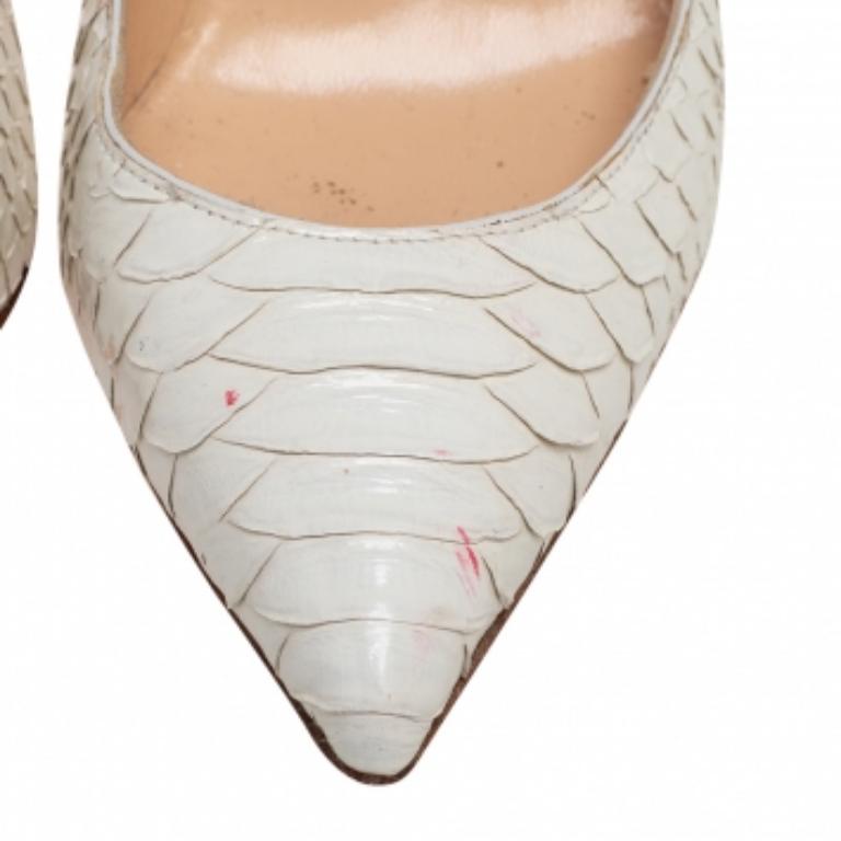 Christian Louboutin escarpins Pigalle Follies en cuir python crème, taille 37 en vente 2