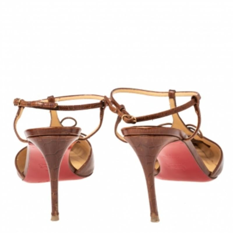 Christian Louboutin Croc Embossed Leather Crococuty Ankle-Strap Pumps Size 40 In Good Condition For Sale In Dubai, Al Qouz 2