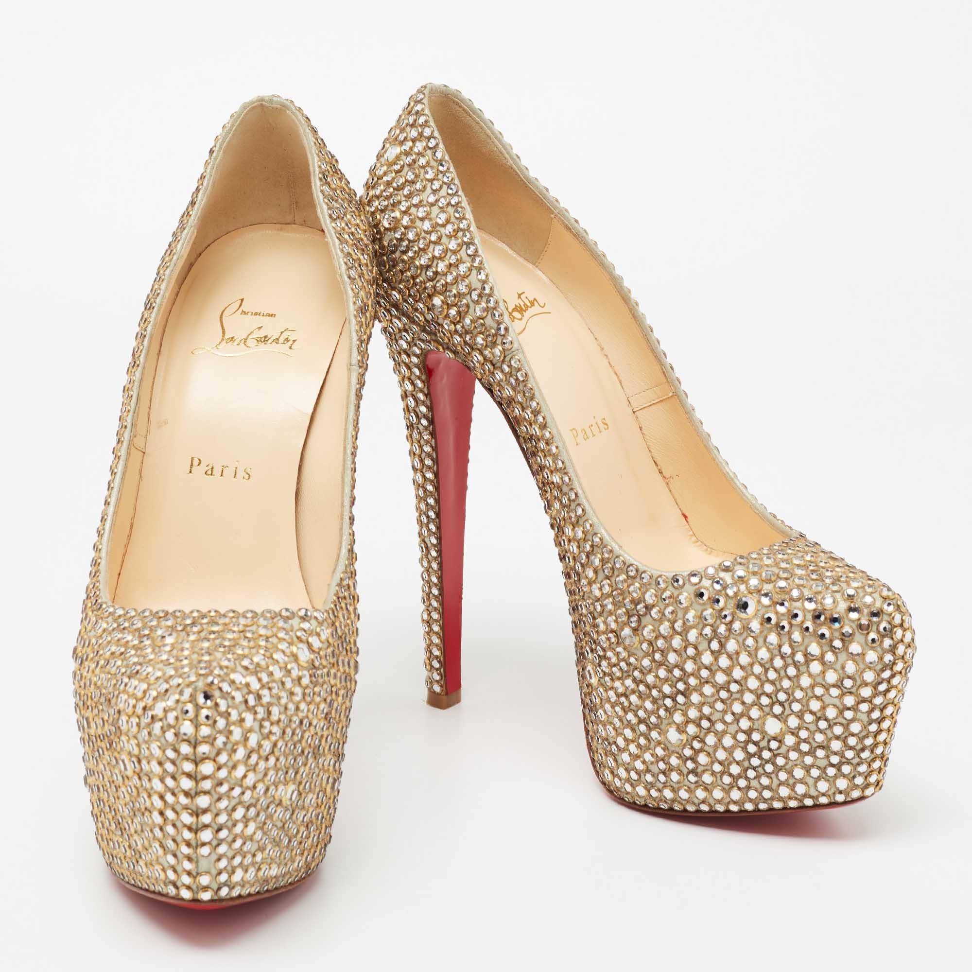 Beige Christian Louboutin Crystal Embellished Leather Daffodile Pumps Size 38.5 For Sale