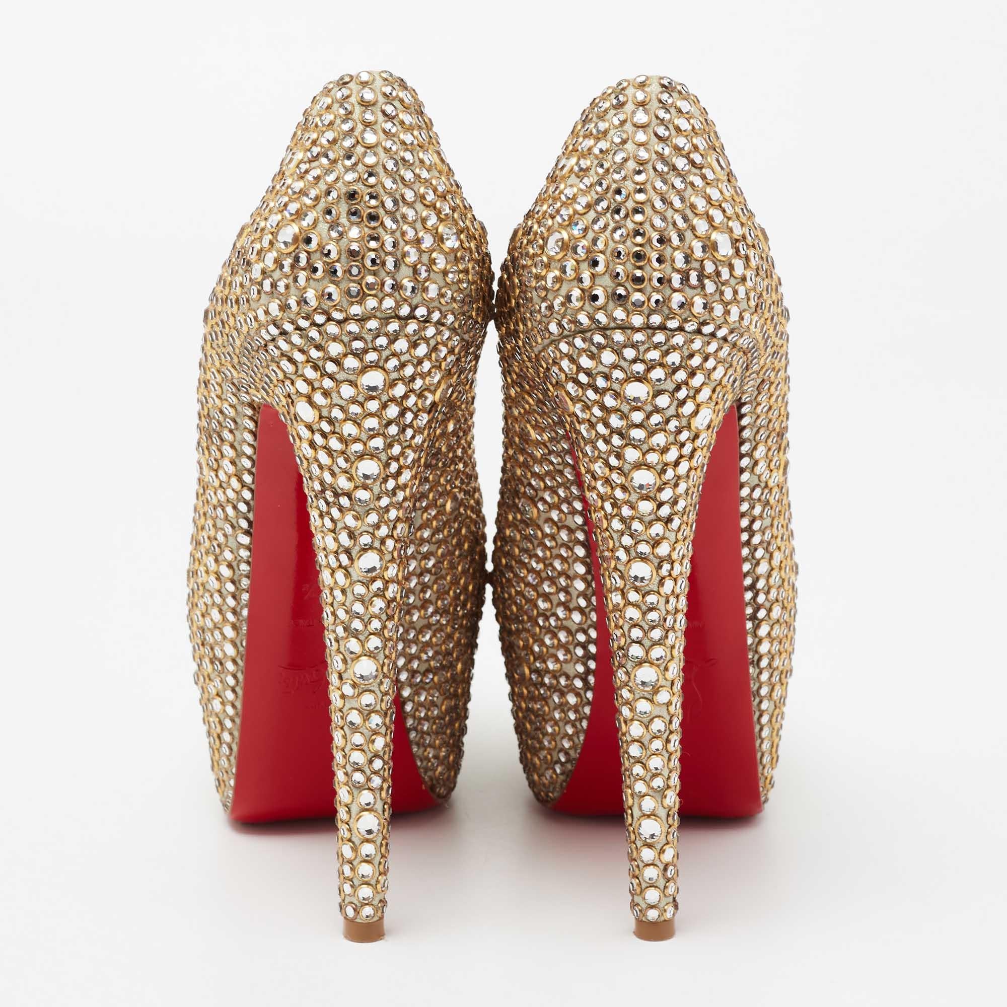 Women's Christian Louboutin Crystal Embellished Leather Daffodile Pumps Size 38.5 For Sale