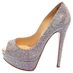 Christian Louboutin sehr reichhaltige Wildleder-Pumps mit Kristallverzierung Größe 36,5