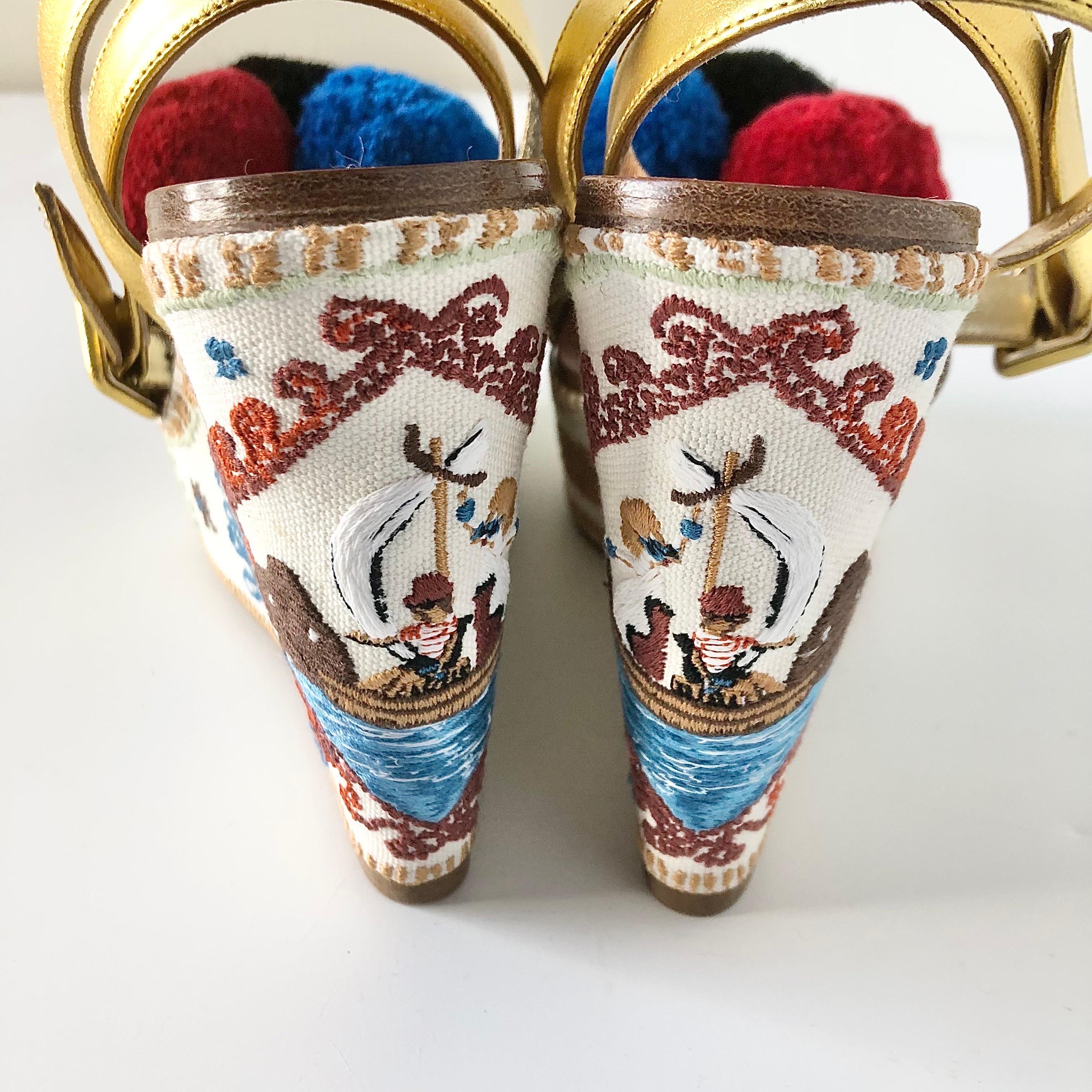 Christian Louboutin Cycladissimo Pompom Embroidered Platform Wedge Sandals 36 in vendita 3