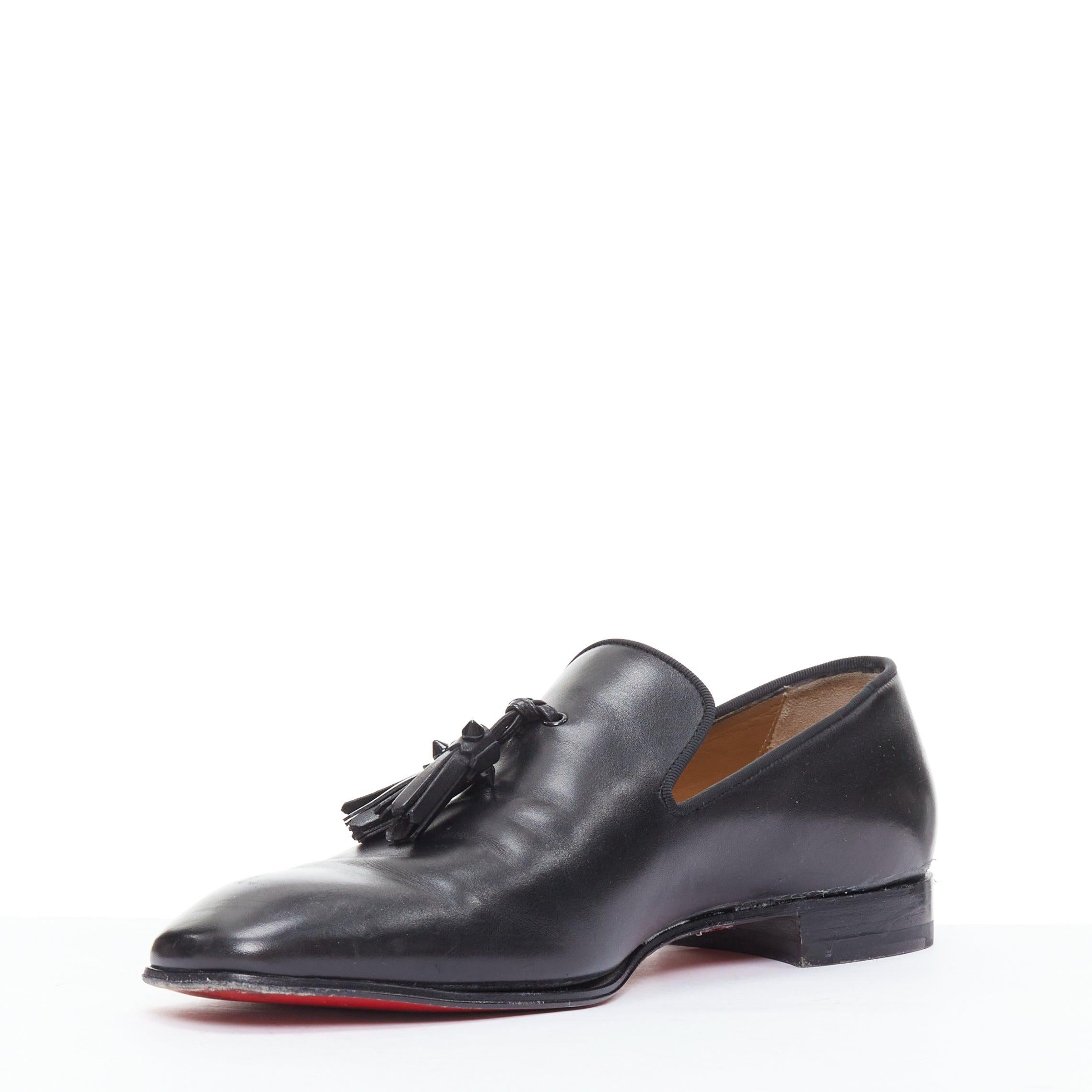 CHRISTIAN LOUBOUTIN Mocassins en cuir lisse à pompon noir Dandelion  EU41.5 État moyen - En vente à Hong Kong, NT