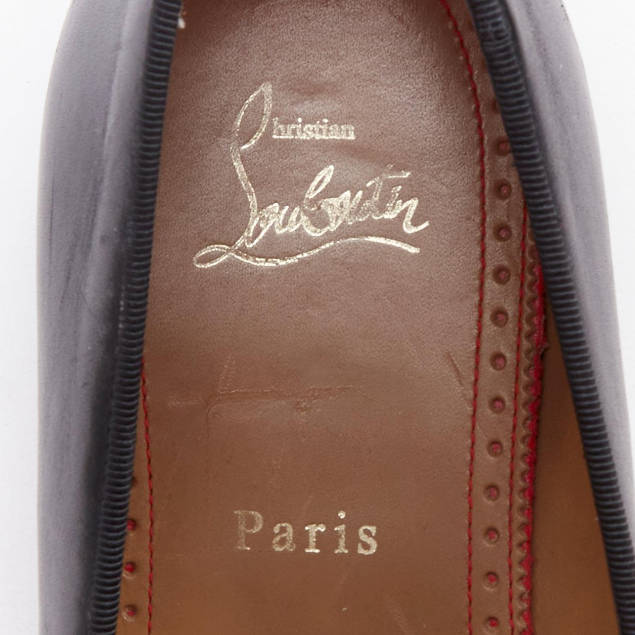 CHRISTIAN LOUBOUTIN Mocassins en cuir lisse à pompon noir Dandelion  EU41.5 en vente 4