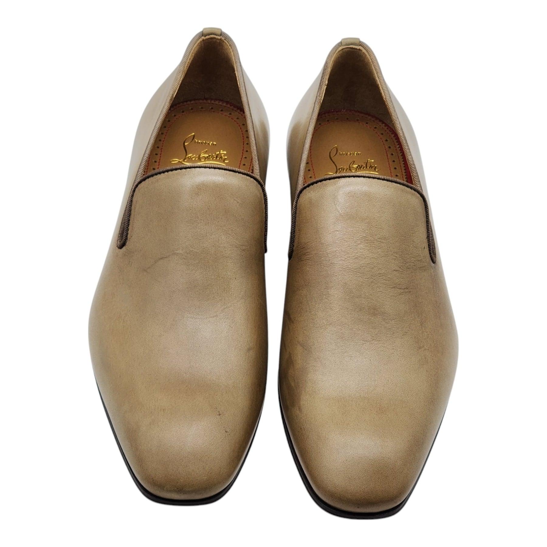 Christian Louboutin Dandelion Loafer Calf Leather in Tan

Additional information:
Material: Calfskin leather
Style: 6 US
Color: Tan
Size: 39 EU
Country: Italy
Dimension: Men's size: 6 US. Women's size: 9 US. 
Condition: Brand new with box. Shoes