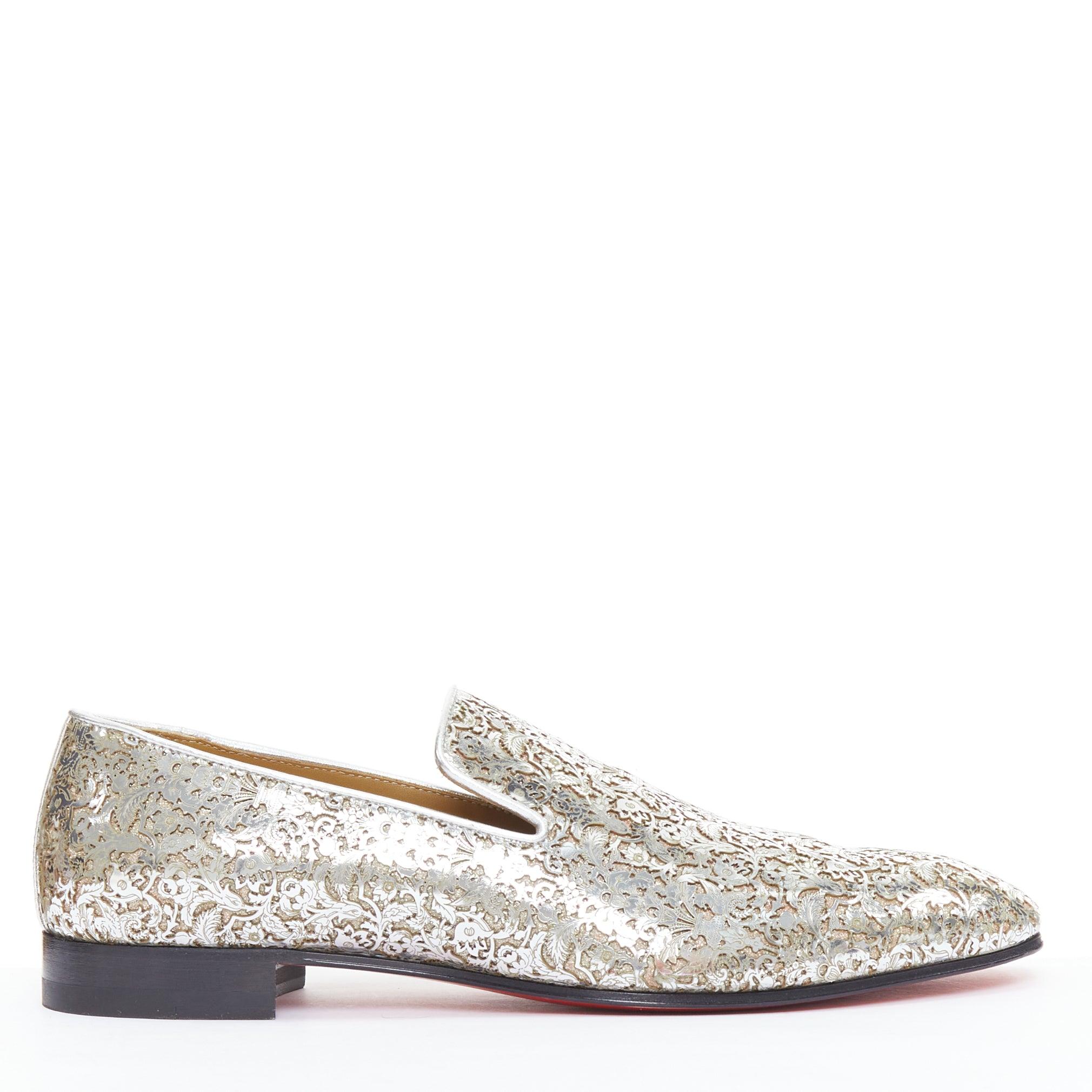 Argento CHRISTIAN LOUBOUTIN Dandelion argento specchiato taglio laser mocassini in pelle EU40.5 in vendita
