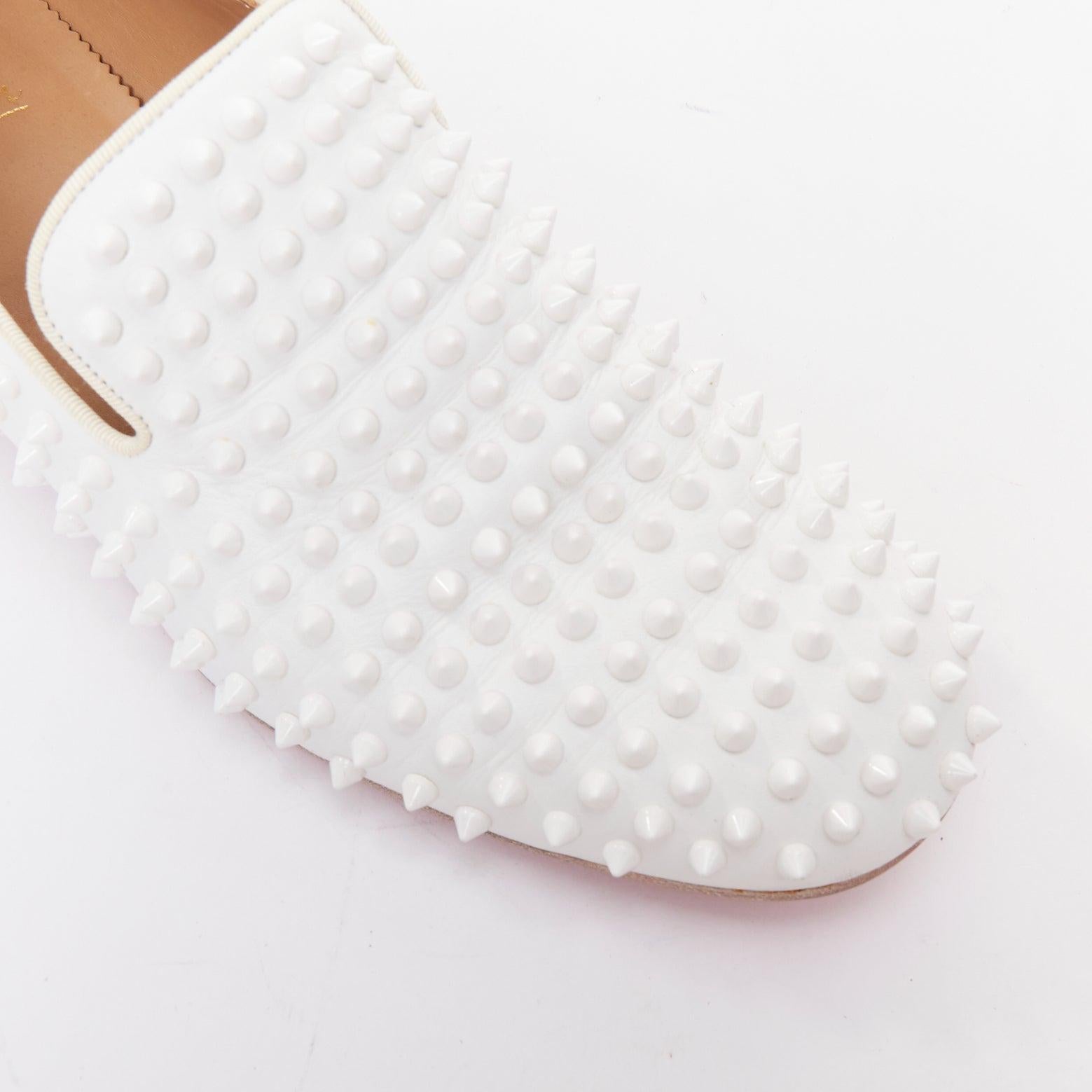 CHRISTIAN LOUBOUTIN Dandelion white leather spike stud loafer shoes EU40.5 For Sale 2