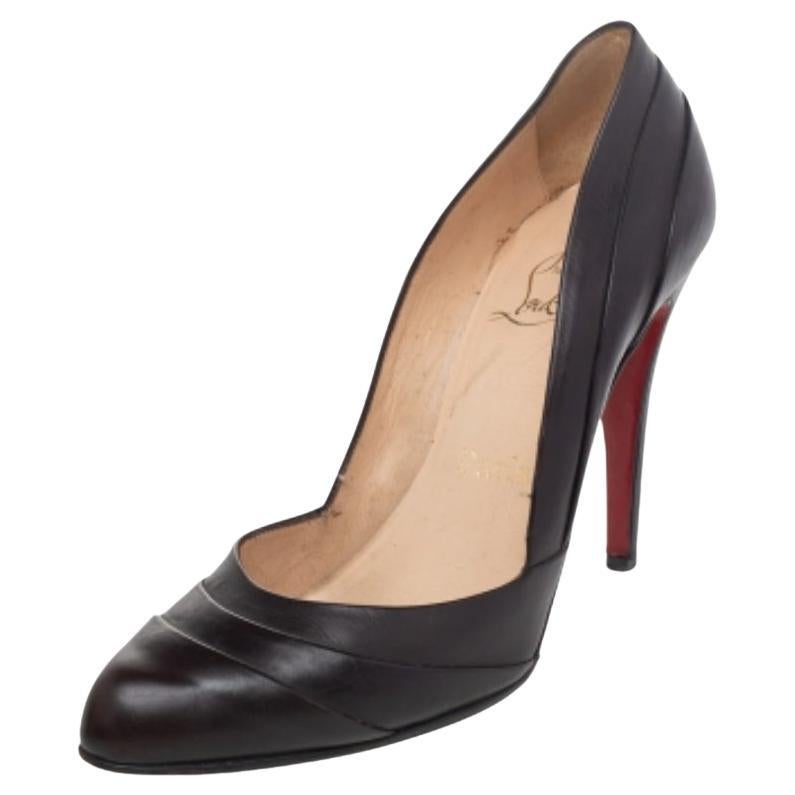 Christian Louboutin Bombas Armadillo Cuero Marrón Oscuro Talla 38.5
