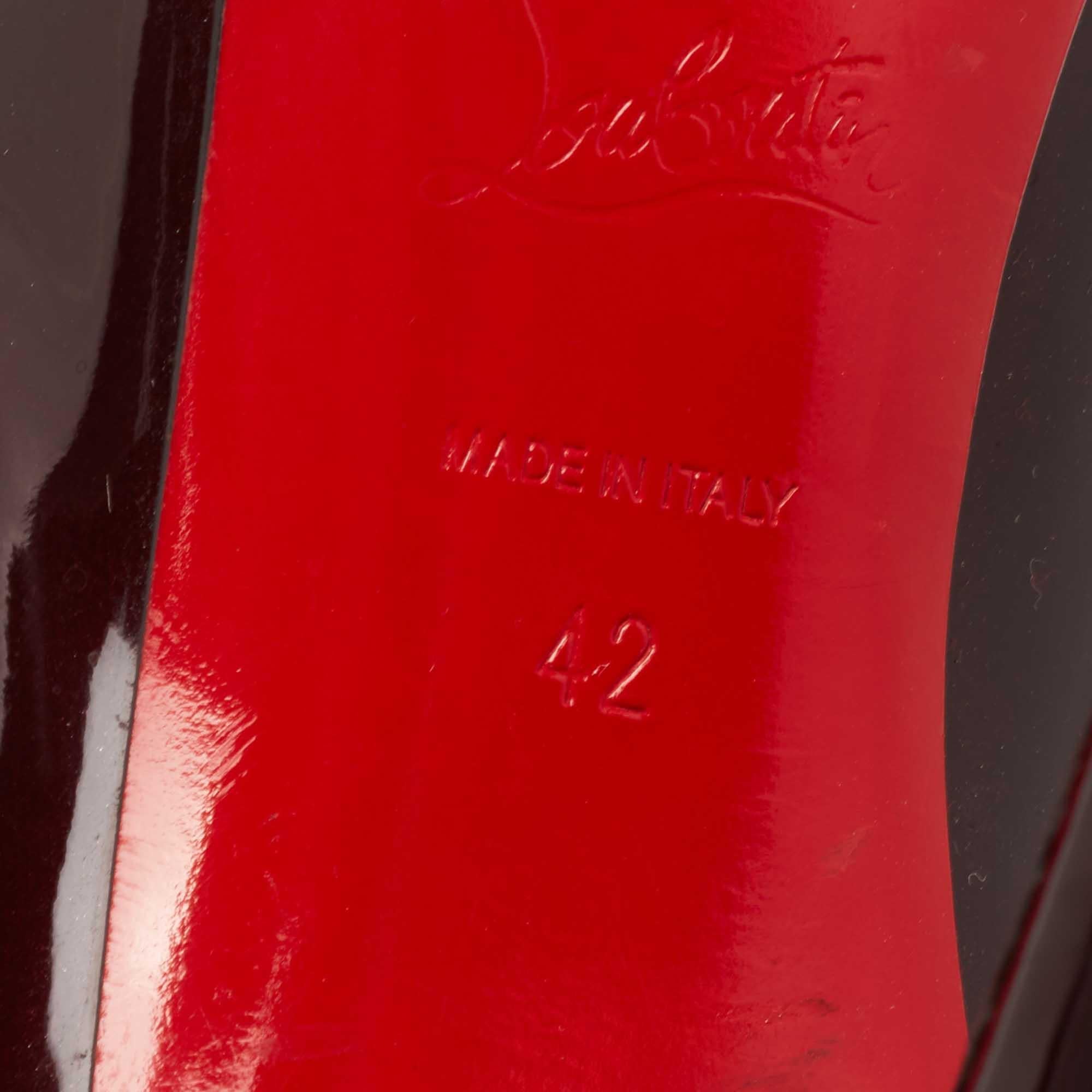 Christian Louboutin Dark Burgundy Patent Leather So Kate Pumps Size 42 In Good Condition In Dubai, Al Qouz 2