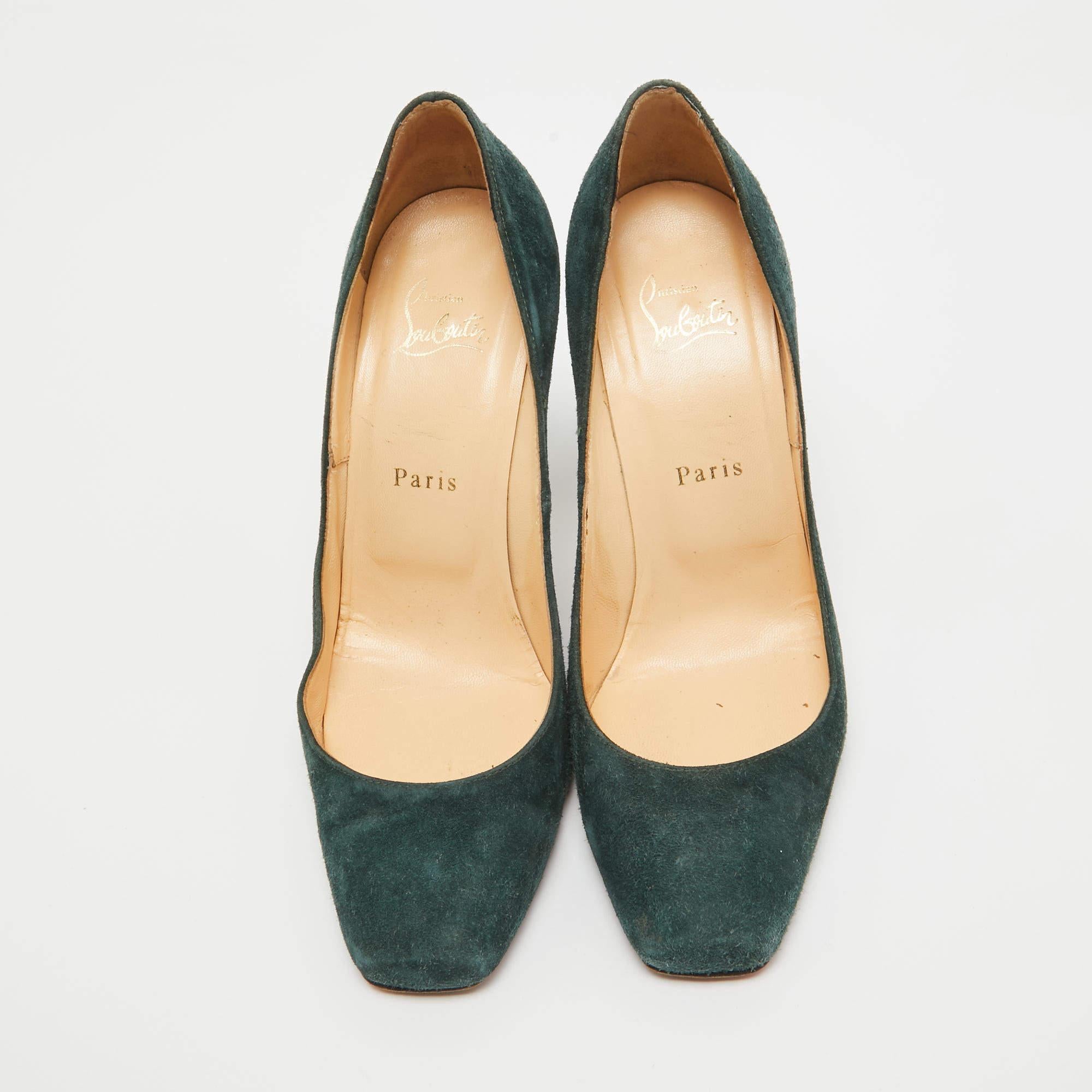 Noir Christian Louboutin escarpins particules en daim vert foncé, taille 38 en vente