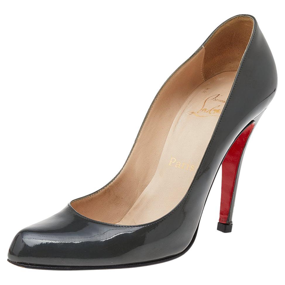 Christian Louboutin Dark Grey Patent Leather Pumps Size 38.5 For Sale