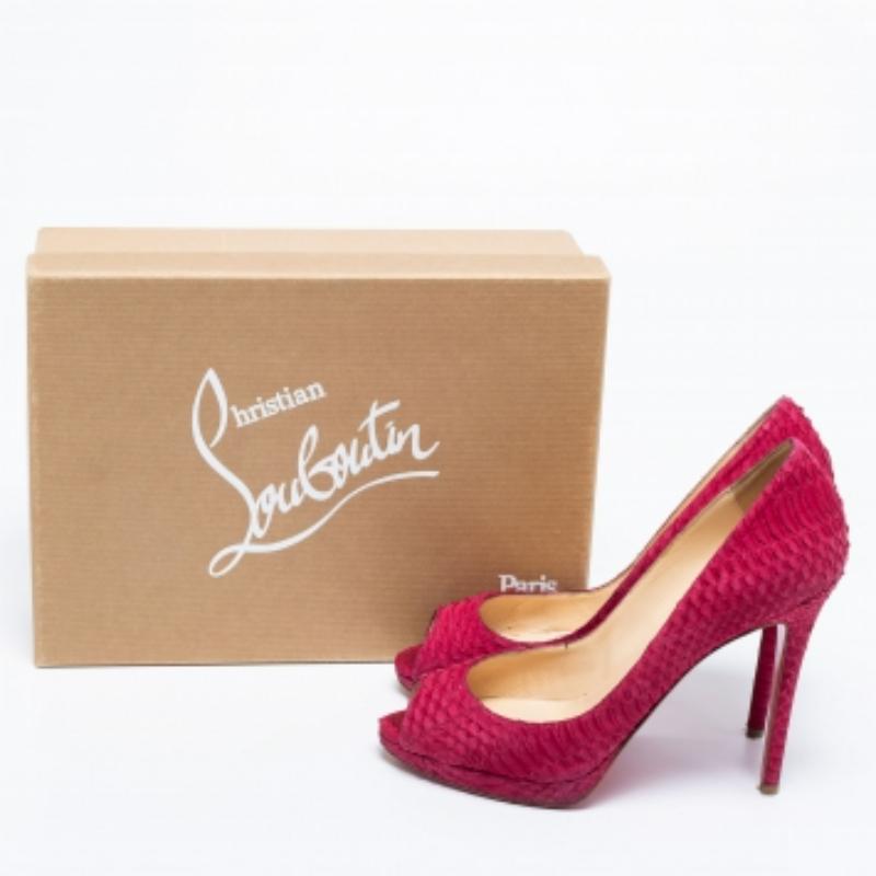 De las mujeres Christian Louboutin Bombas Yolanda de piel de pitón rosa oscuro talla 39 en venta