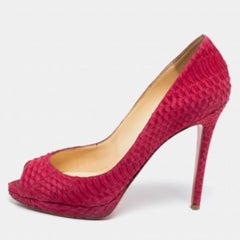 Christian Louboutin Bombas Yolanda de piel de pitón rosa oscuro talla 39