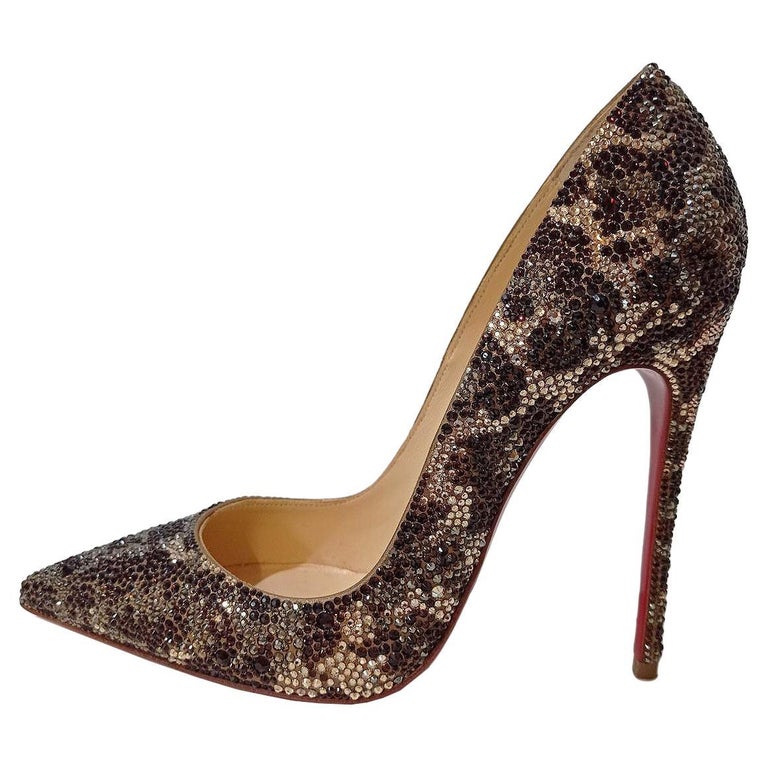 Christian Louboutin Décolleté "So Kate" 37,5 For Sale at 1stDibs