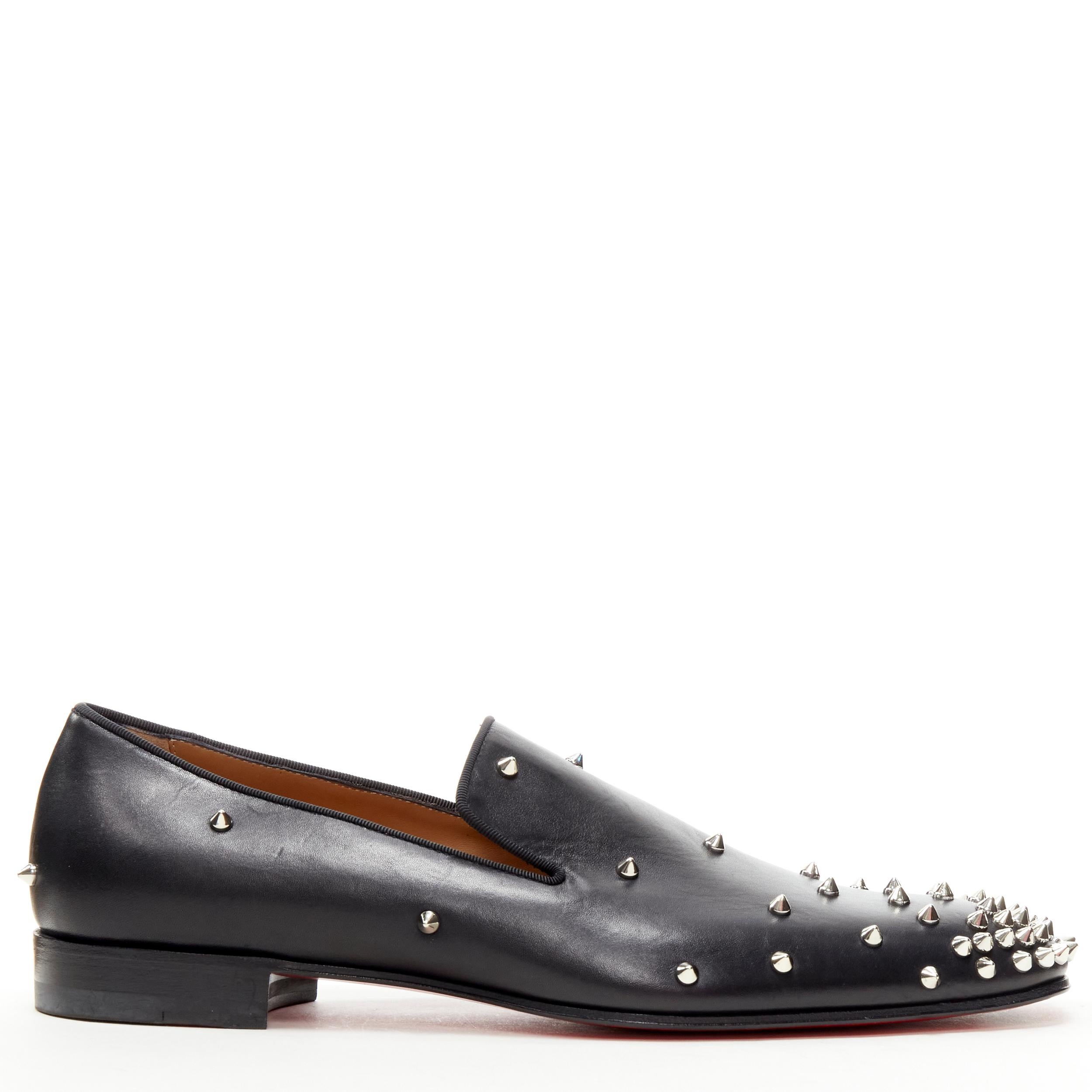 CHRISTIAN LOUBOUTIN Degra Flat black calf leather silver spike loafer EU42 
Reference: TGAS/C01138 
Brand: Christian Louboutin 
Designer: Christian Louboutin 
Model: Degra Flat 
Material: Leather 
Color: Black 
Pattern: Solid 
Extra Detail: