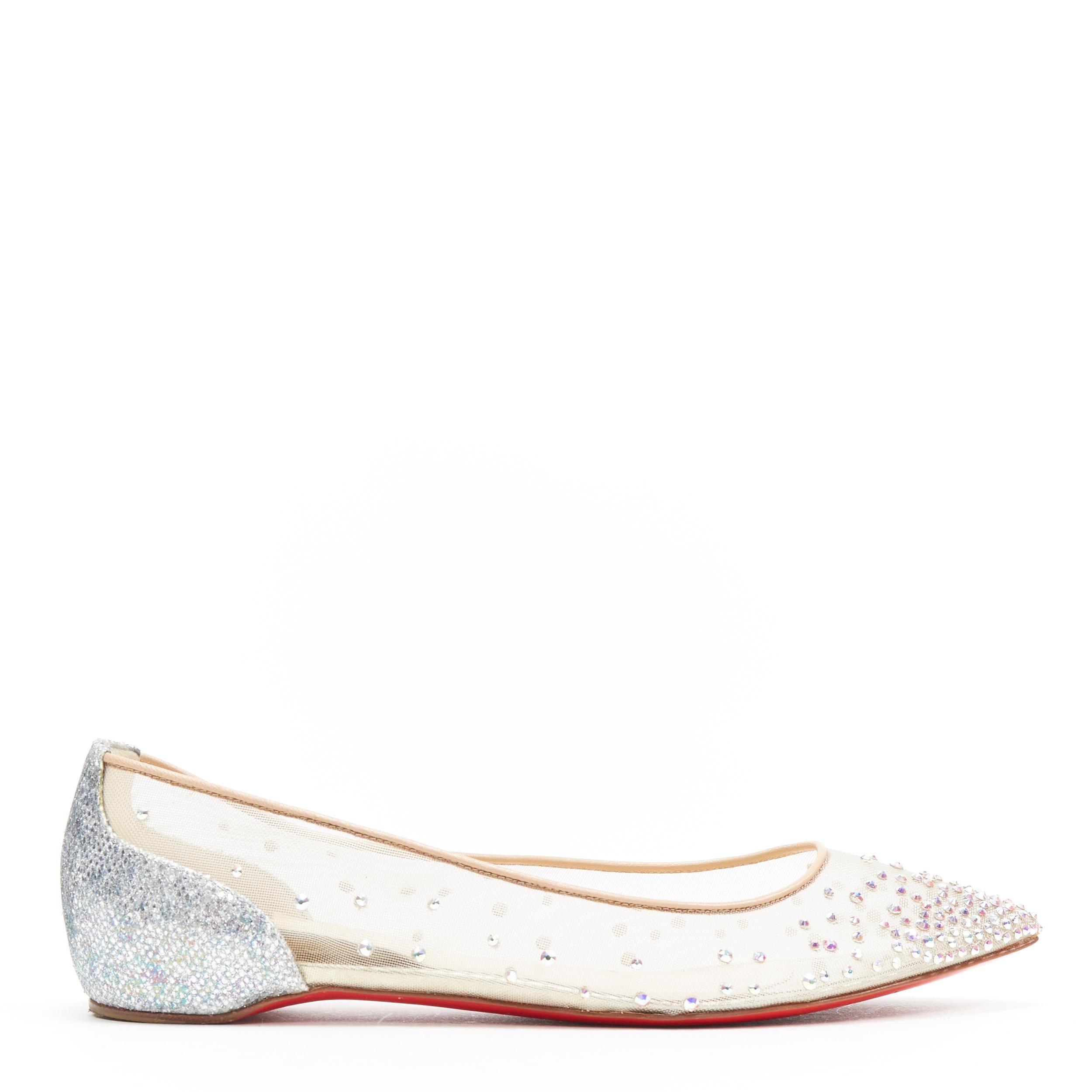 Ballerines CHRISTIAN LOUBOUTIN Degrastrass Flats cristal strass maille nude EU37 Référence : LNKO/A01392 
Marque : Christian Louboutin 
Créateur : Christian Louboutin 
Modèle : Plats Degrastrass 
MATERIAL : Cuir 
Couleur : Argent 
Motif : Solide