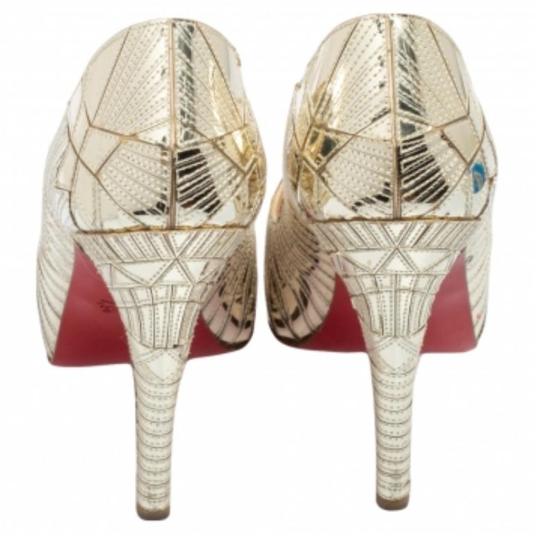 Christian Louboutin - Escarpins Galaxy Art Déco à bout ouvert en cuir miroir, taille 37 en vente 1