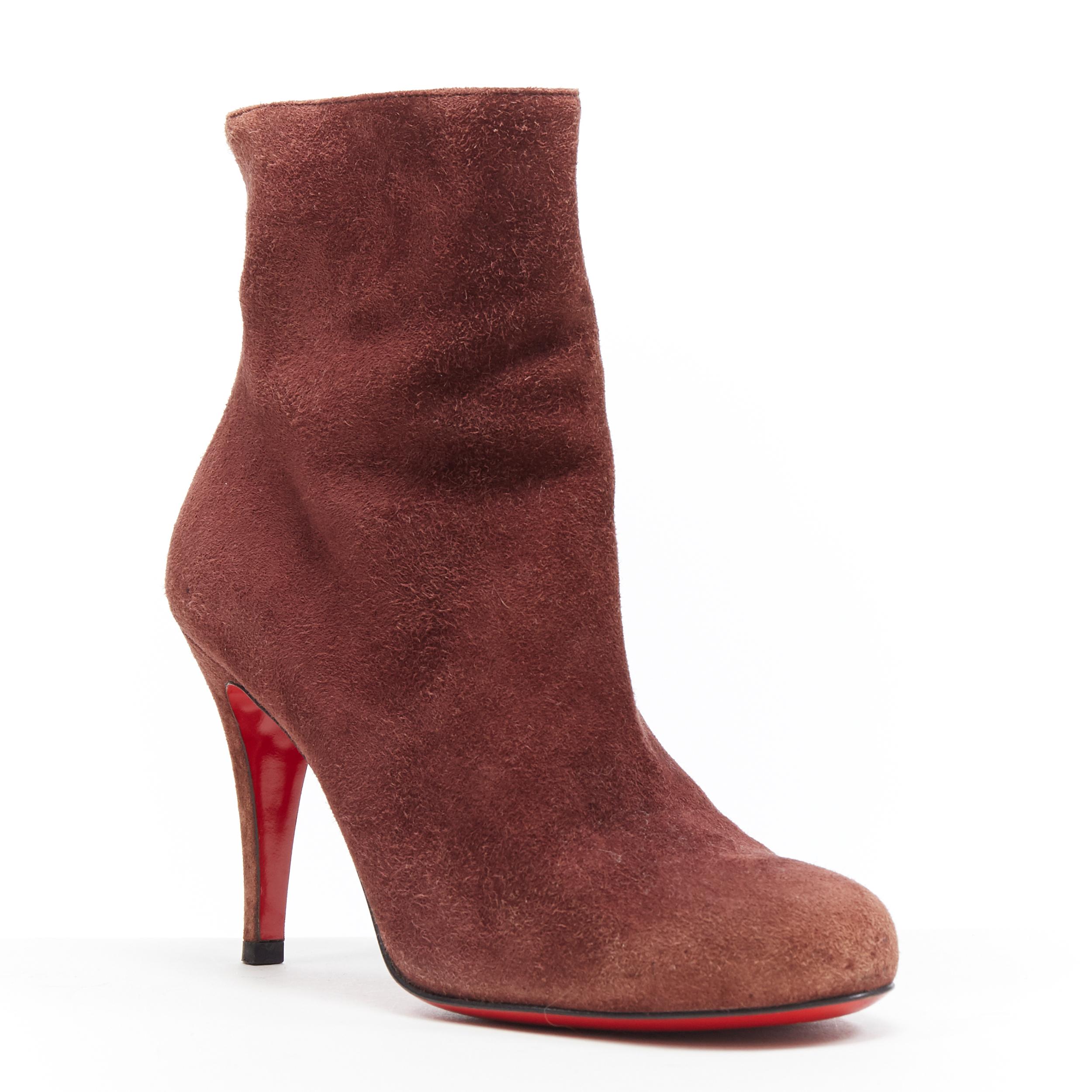 CHRISTIAN LOUBOUTIN Eloise 85 brown suede round toe slim heel ankle bootie EU36
Brand: Christian Louboutin
Designer: Christian Louboutin
Model Name / Style: Eloise 85
Material: Suede
Color: Brown
Pattern: Solid
Closure: Zip
Lining material: